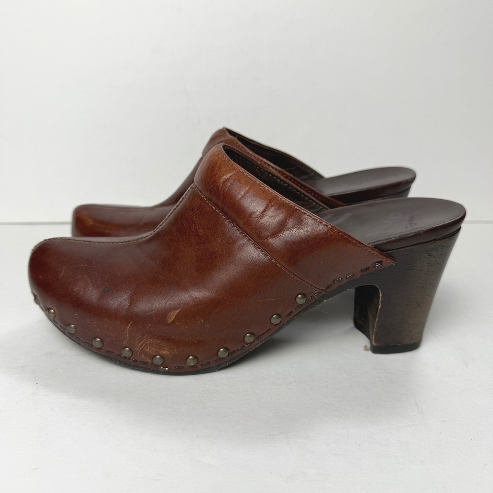 Dansko Rae Euro Clogs Women 39/US 8.5 Brown Leather Studded Wood Heel Mules Boho